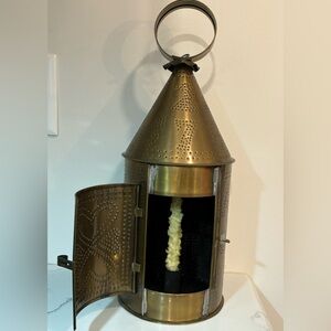 Brass Colored Sturbridge/Revere Style Lantern